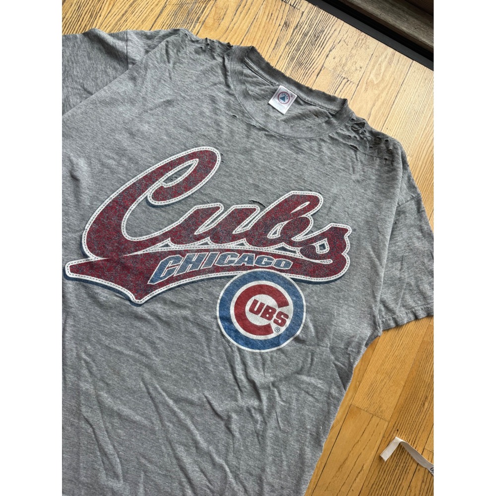 Vintage 2000 Chicago Cubs Logo Athletic Distressed T-Shirt Mens XL Gray MLB 48